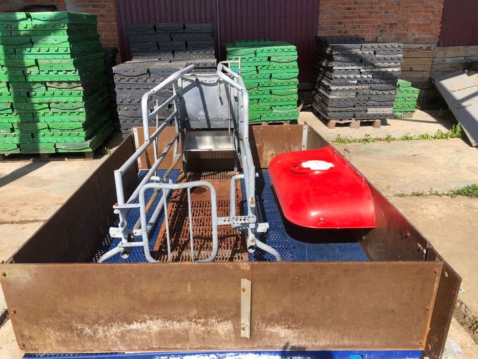 Родильний бокс для свиноматки (Станок опоросу)