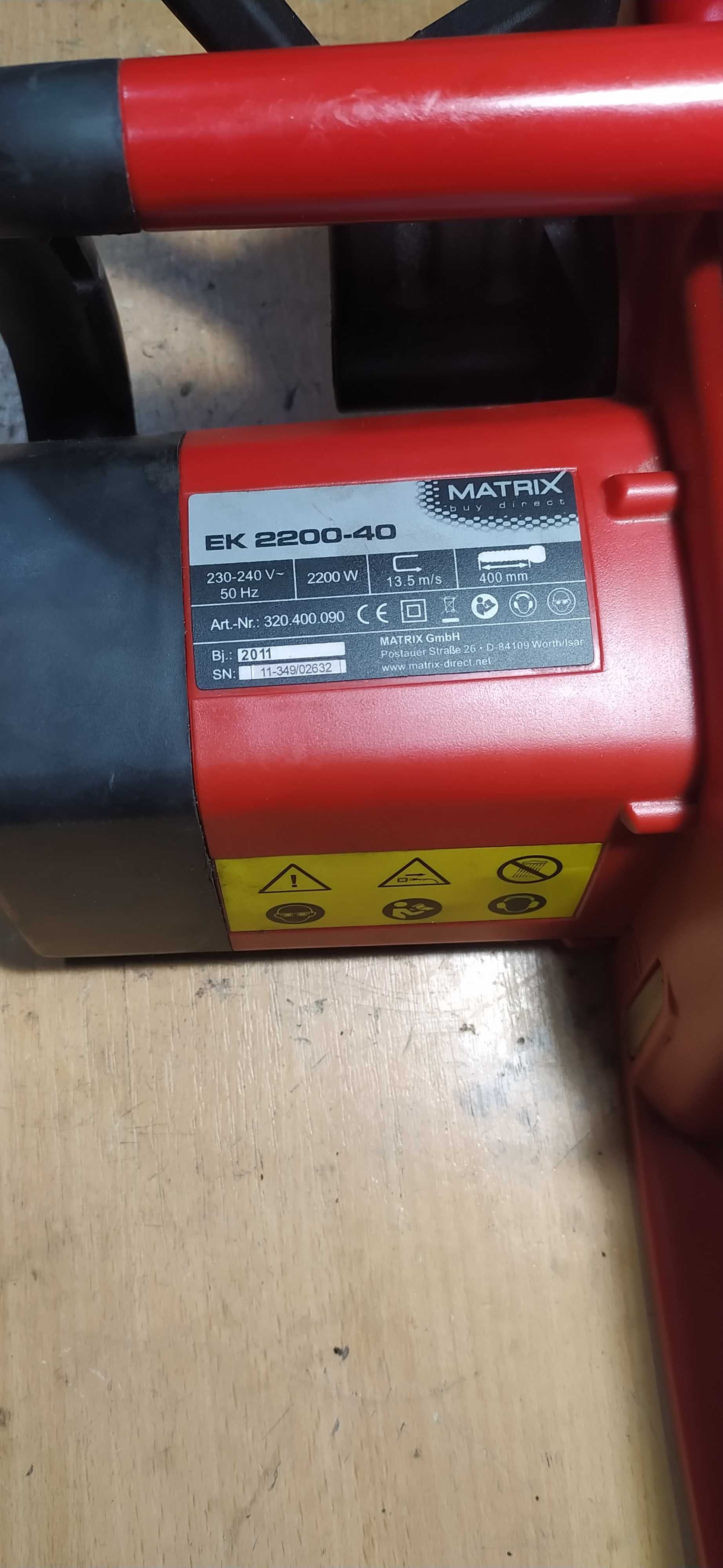 Електропила MATRIX EK 2200