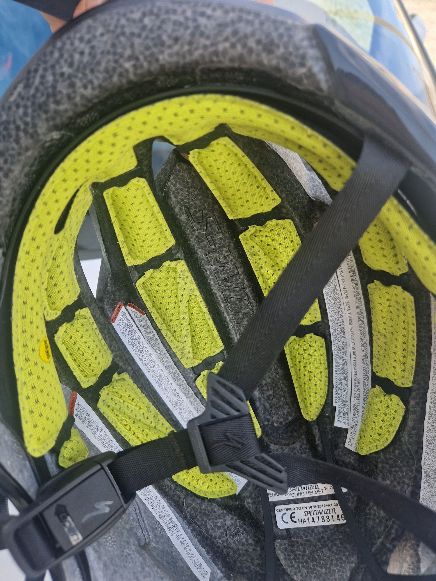 Capacete de bicicleta marca specialazer