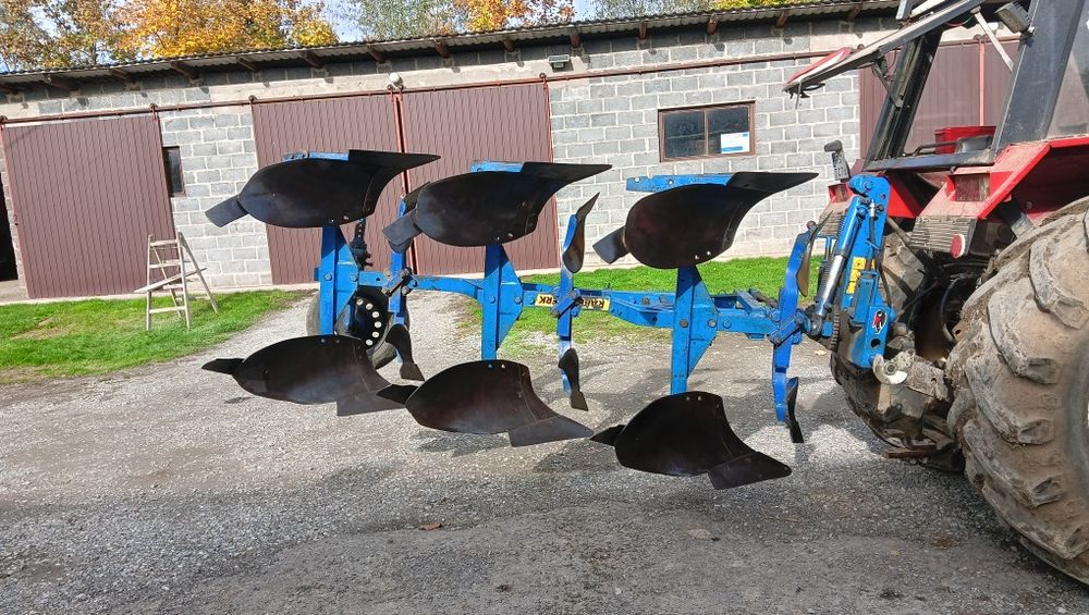 Pług 3 skibowy obrotowy rabewerk