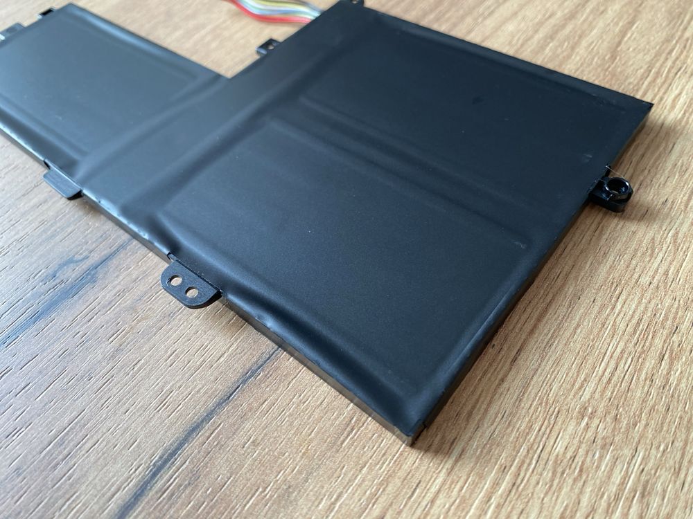 B0443 Oryginalna bateria Lenovo L18M3PF7
