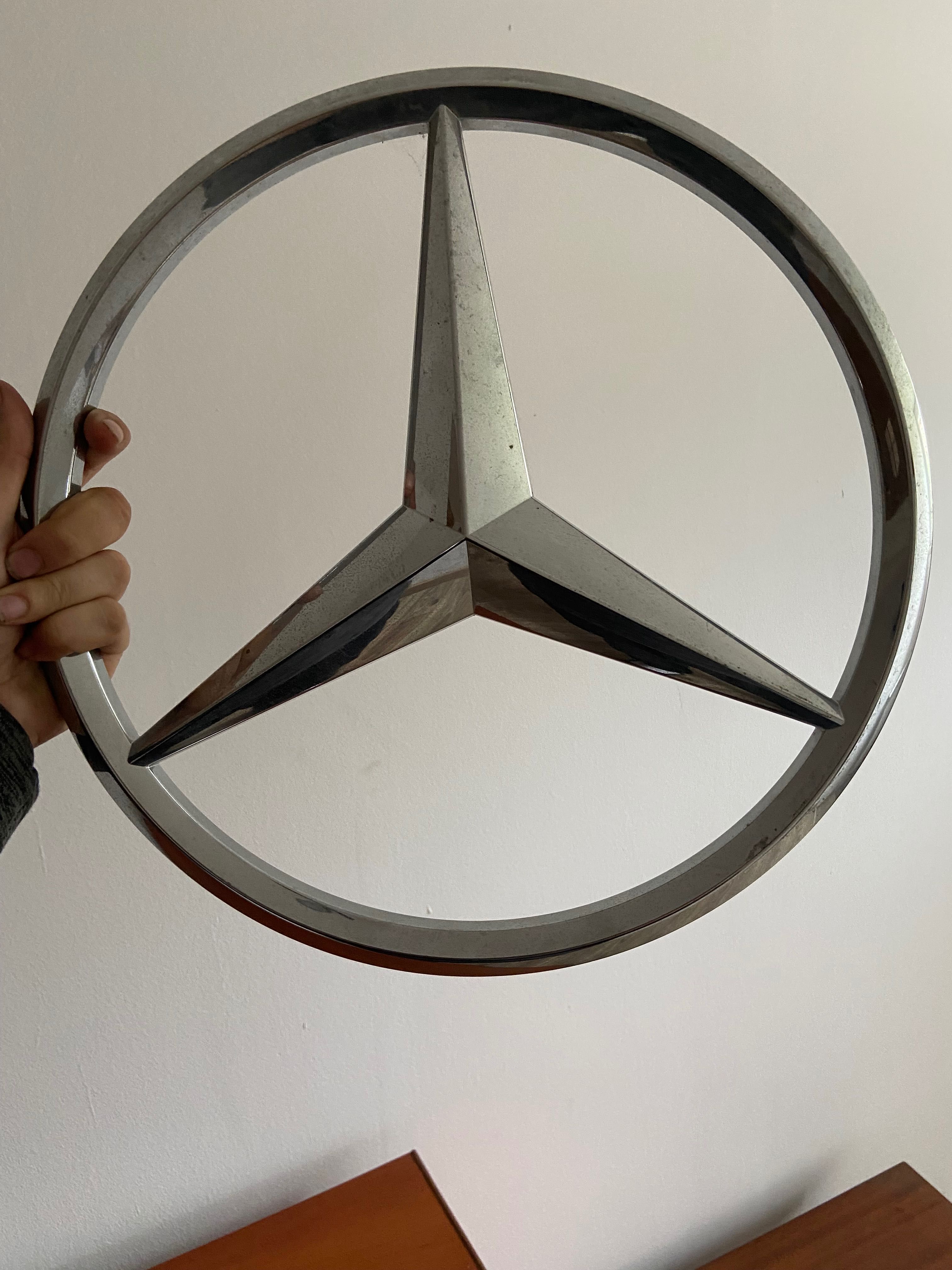 Emblemat Mercedes 36,5 cm średnica
