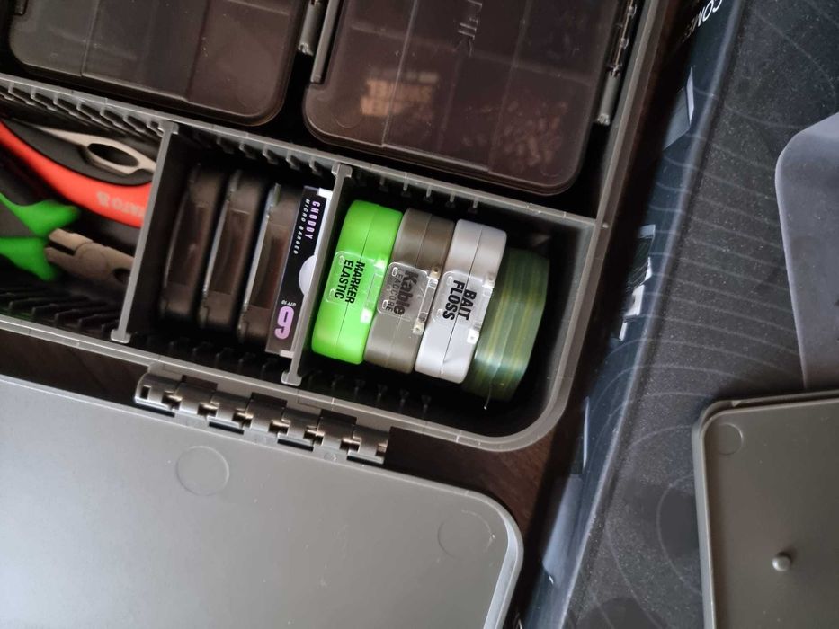 Organizer wędkarski SONIK LOCKBOX LARGE KORDA FOX AVID + Zestaw