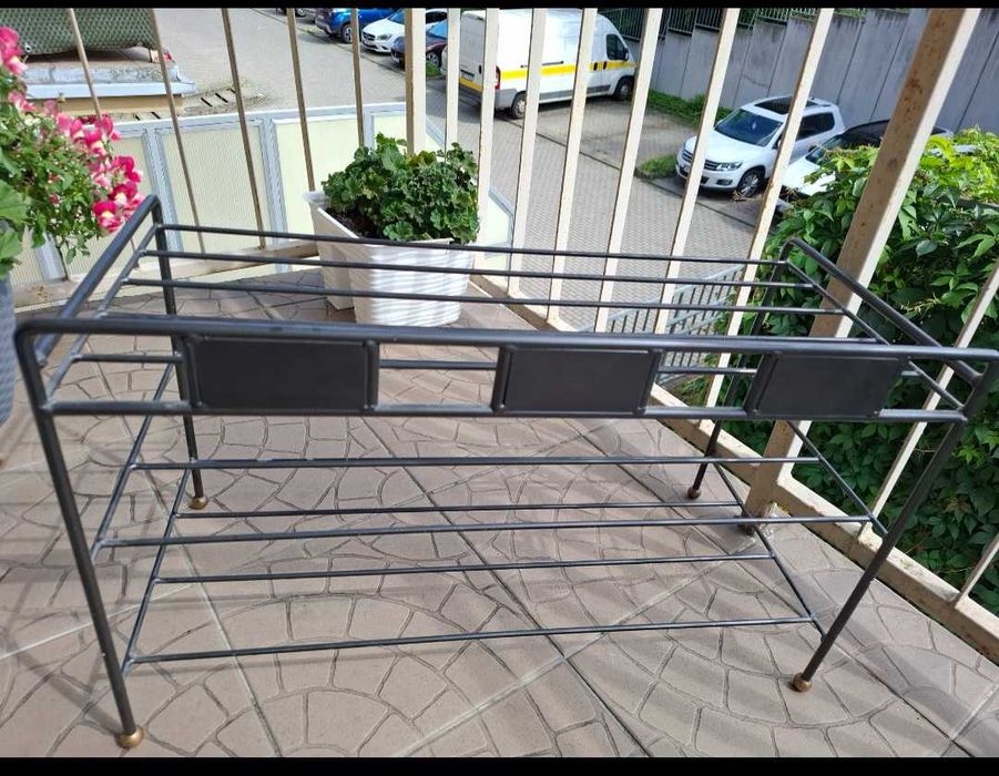 Szafka na buty metalowa czarna