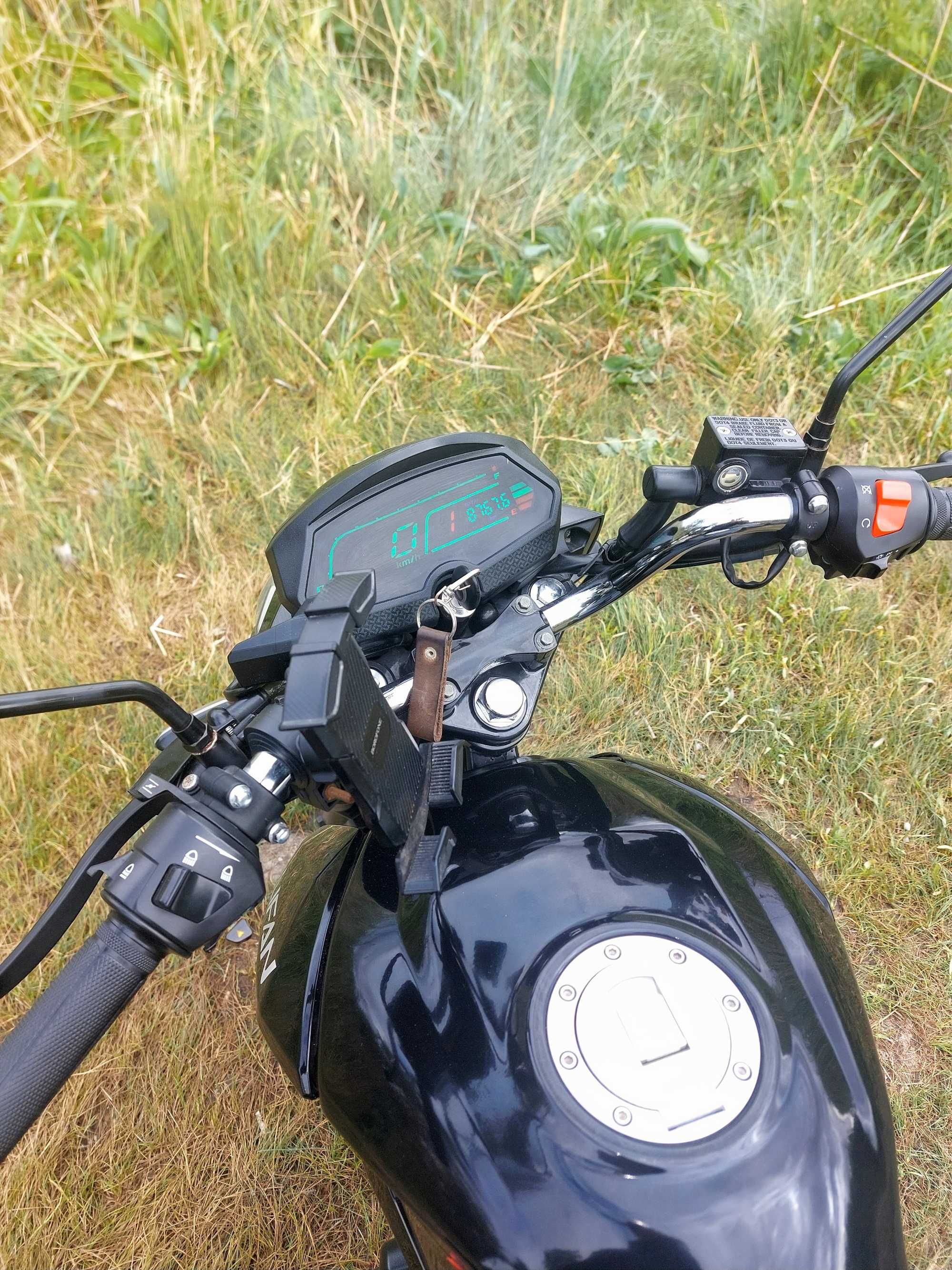 Продам Lifan STR 200