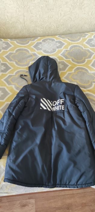 Куртка зимова дитяча на зріст 150-160, носилась 1 сезон. Як нова