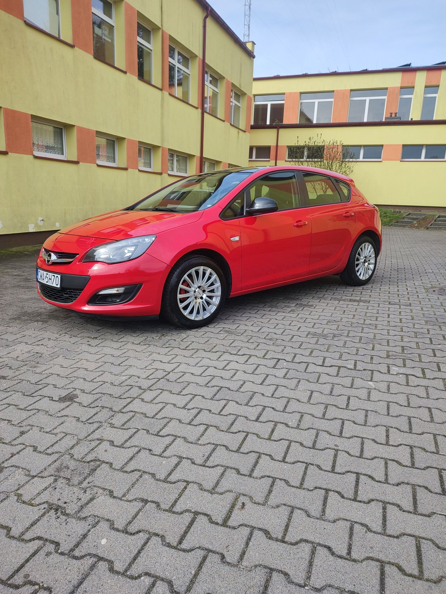 Opel Astra J LIFT 1.4 TURBO 140km + LPG 2013 rok !