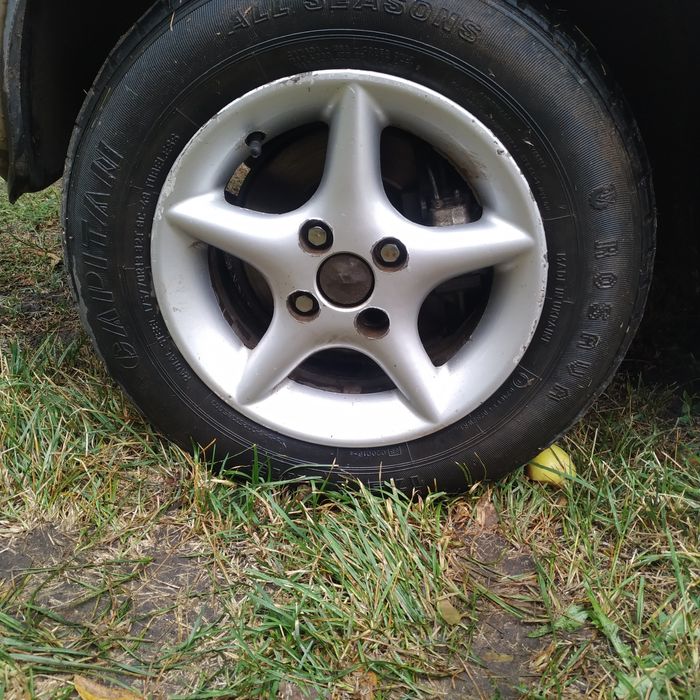 Продам легкосплавные диски r13 borbet 4x98,4x100