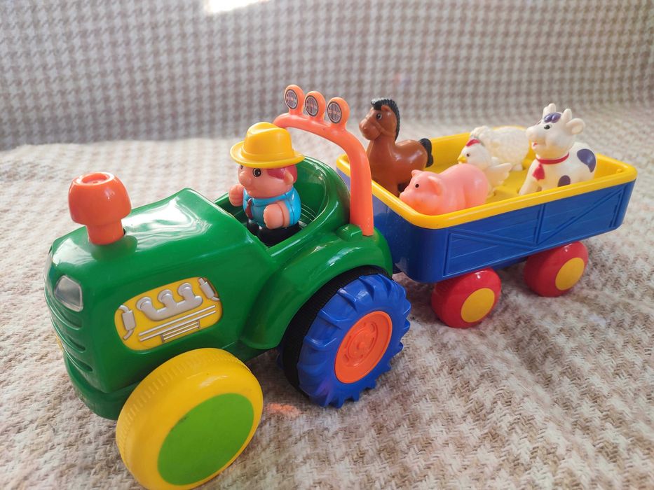 Игровой набор  Kiddieland Трактор фермера с животными