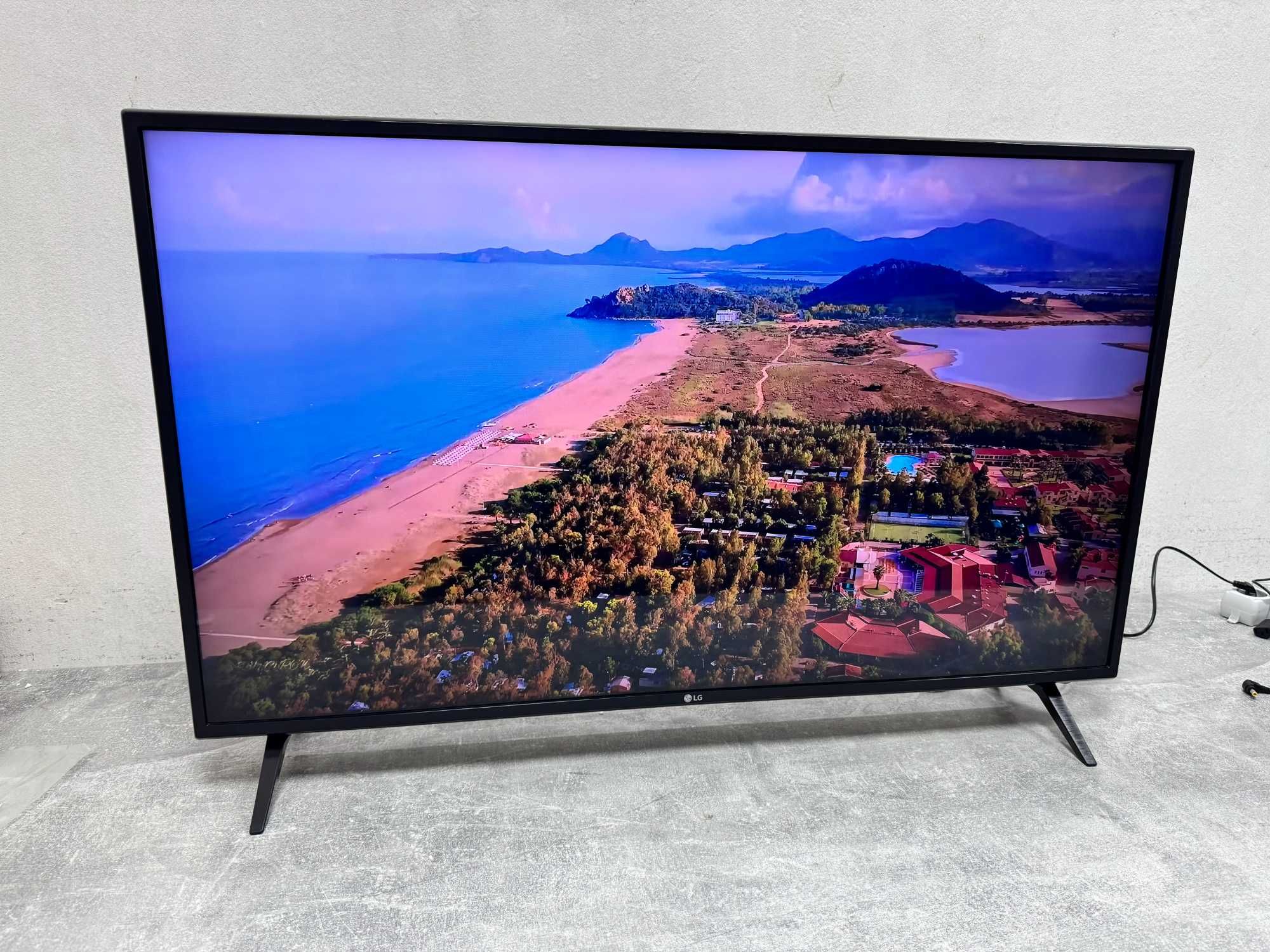 Телевізор LG43UM71007LB  4K Smart TV webOS