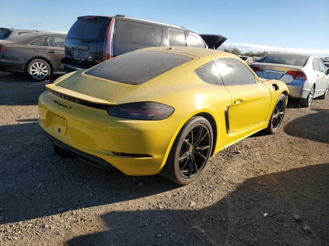 2023 Porsche Cayman S