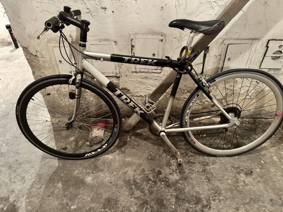 Rower szosowy speeder Trek