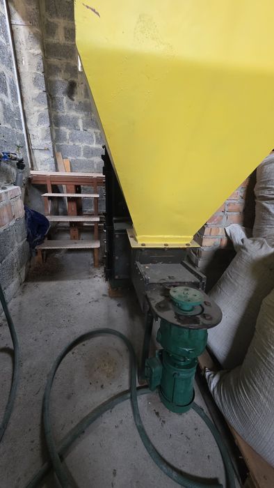 Zasobnik na węgiel nowy