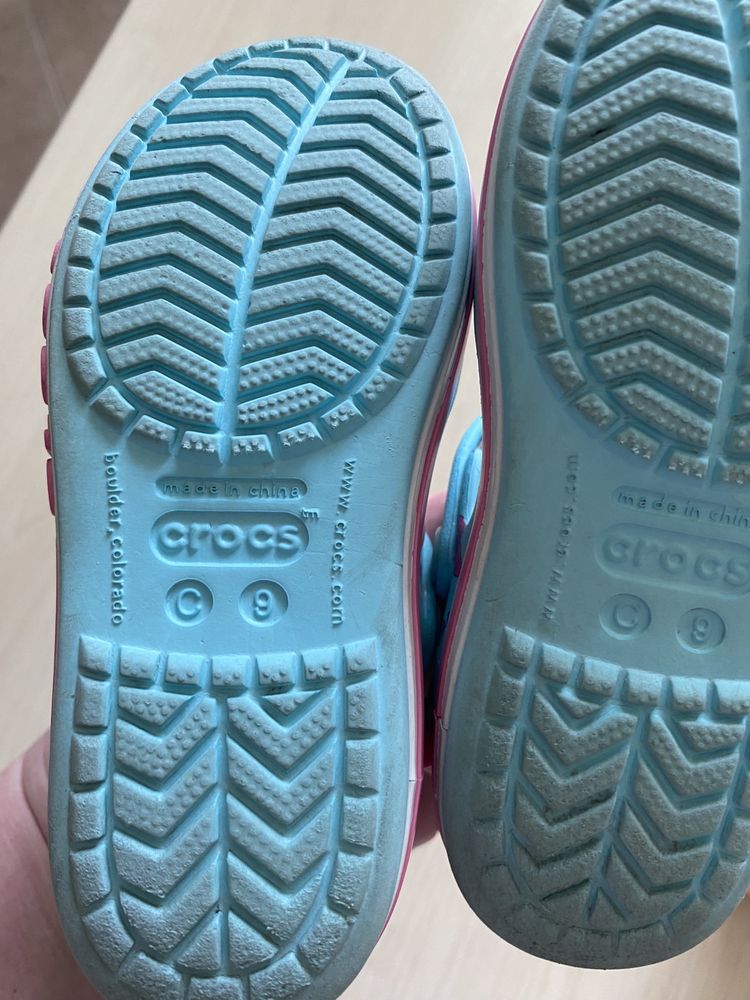 Продам Crocs оригінал в гарному стані