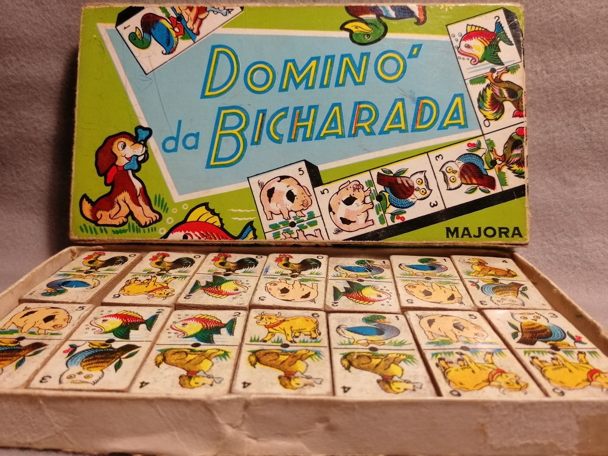 Majora dominó vintage