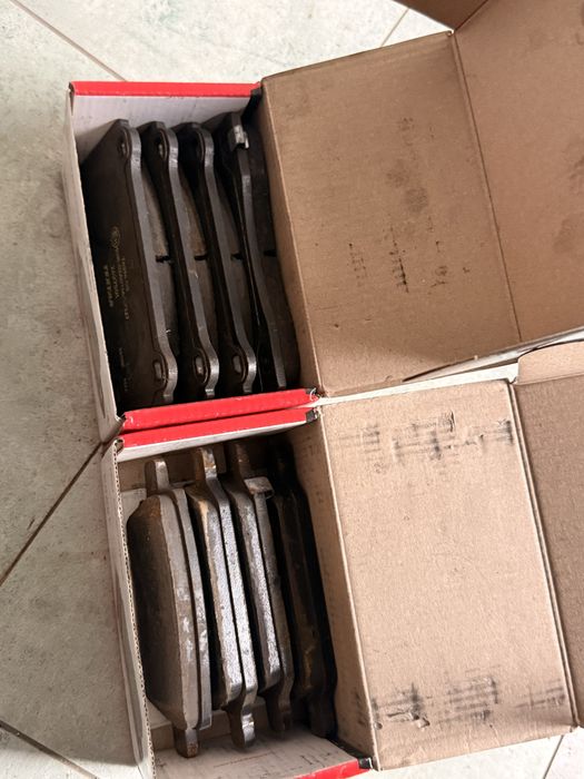 Колотки перед і зад майже нові тесла модел 3