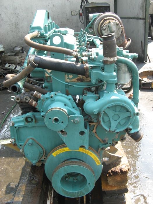 Silnik VOLVO D5D CDE3 , D6A250 , D6B250 D7D EEE2 , D7E , D7E GAE3 , D9