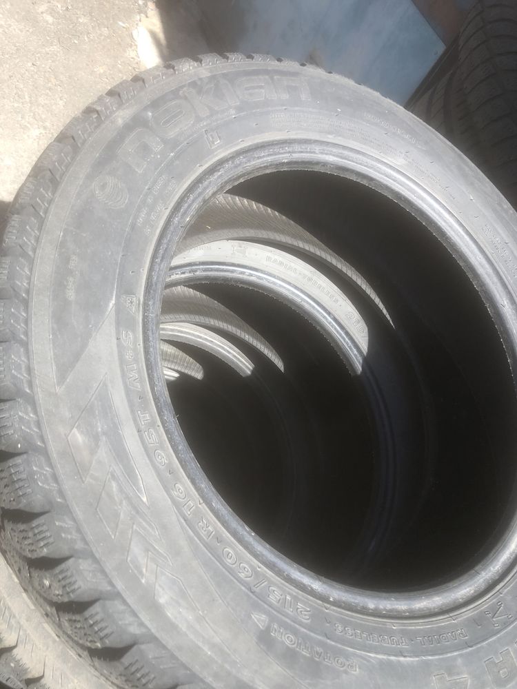 Зимняя резина 215/60 r16 2шт.