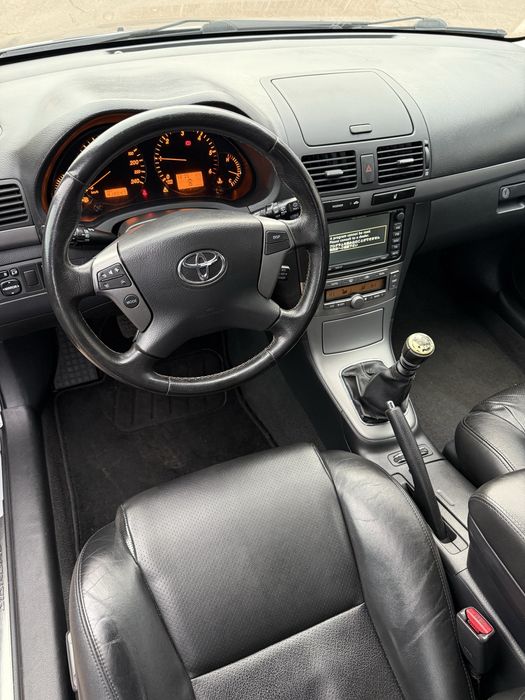 Тойота авенсис дізель