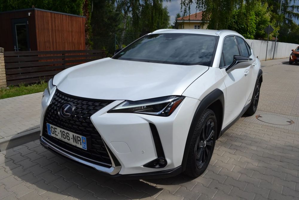 Lexus UX UX 250h 2,0 184KM Skóra klapa elekt Klimatronic FV23 !!!