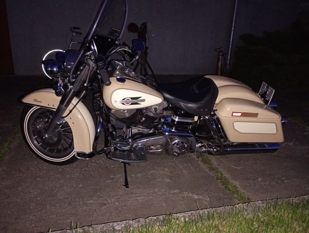 Harley Davidson model FLH