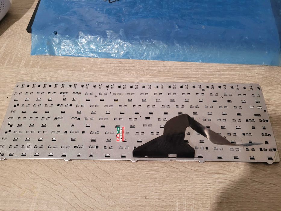 Клавіатура ASUS з дефектом