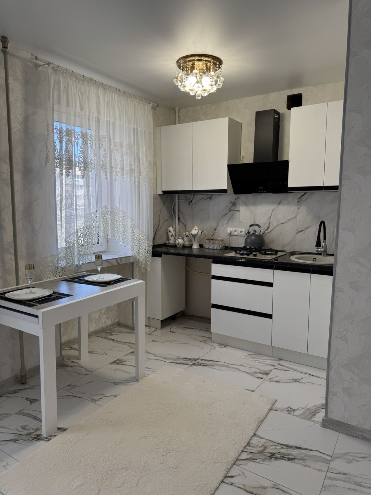 Продам 1 ком квартиру на Заболотного/ Крымский бульвар