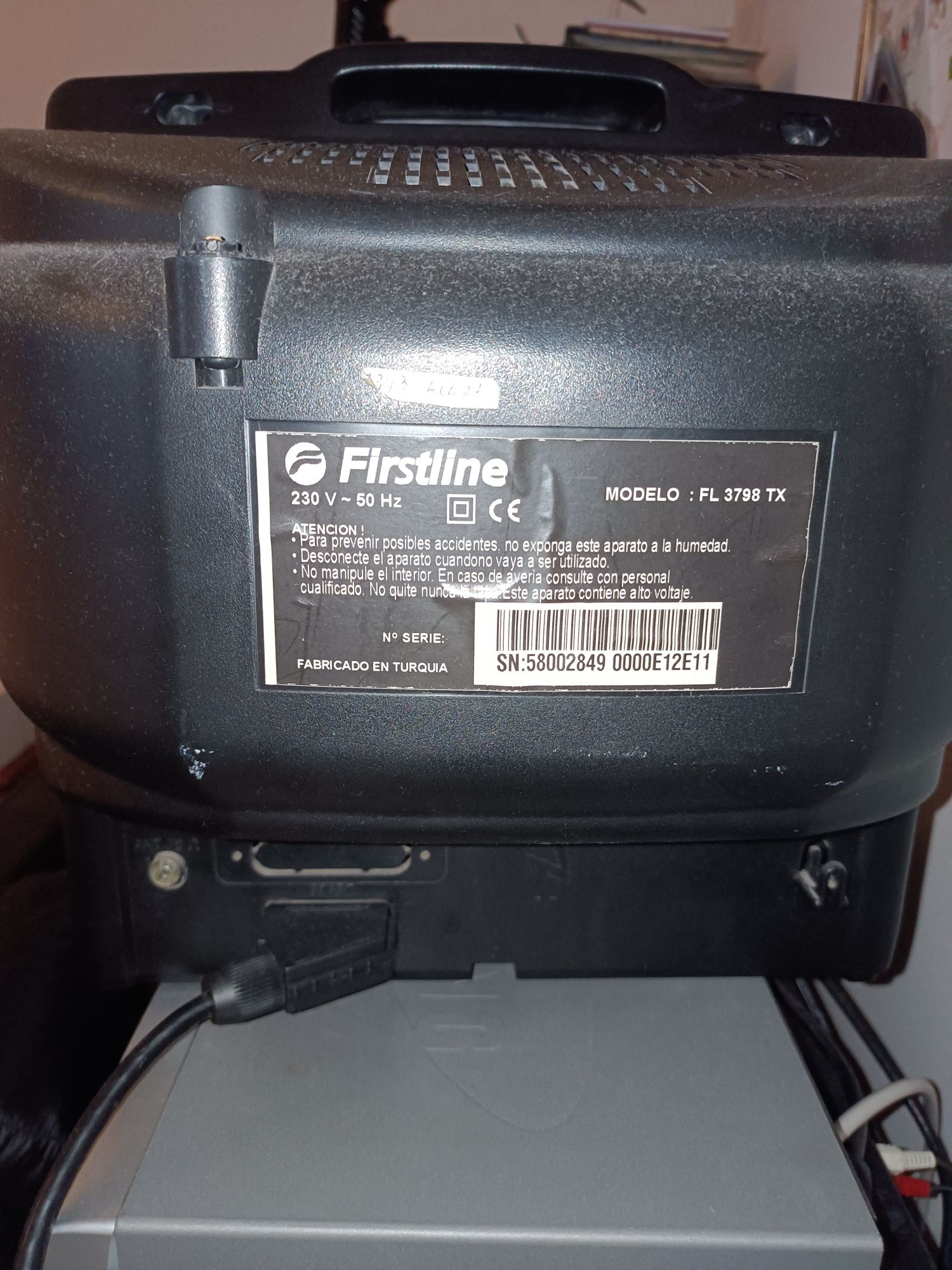 TV firtsline a funcionar