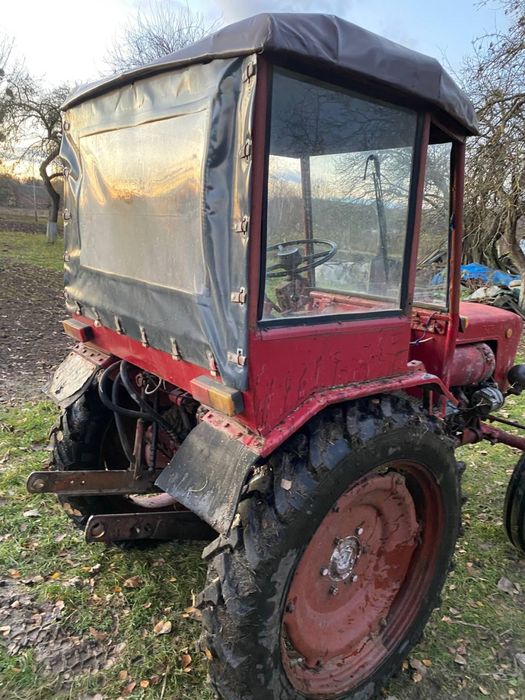 Трактор т-25.