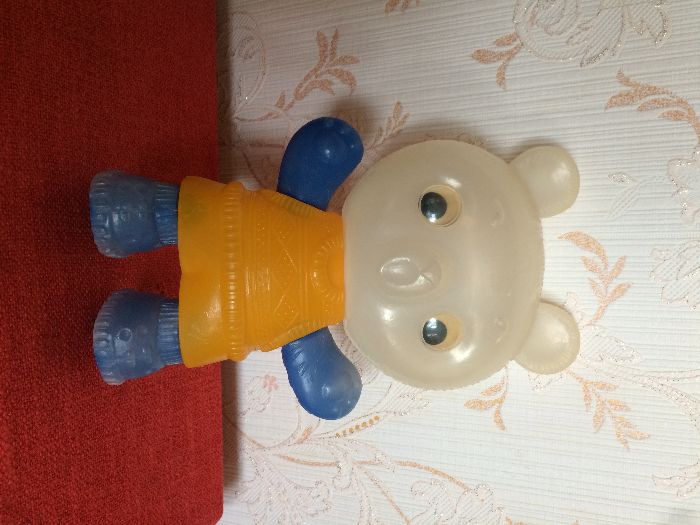 Ведмедик пластмасовий клеймо Вятка Усср