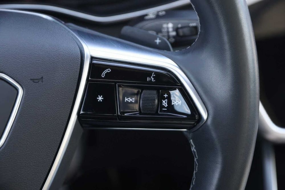 Audi A6 quattro Premium Plus      2022