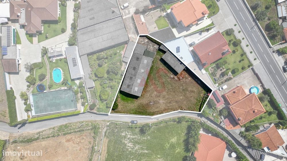 Armazém de 250 m² em Lordelo, Guimarães