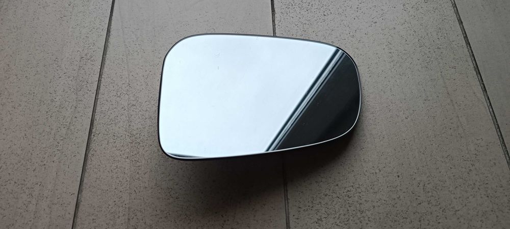 Lusterko zewnętrzne lewe volvo V60 (2015r,)