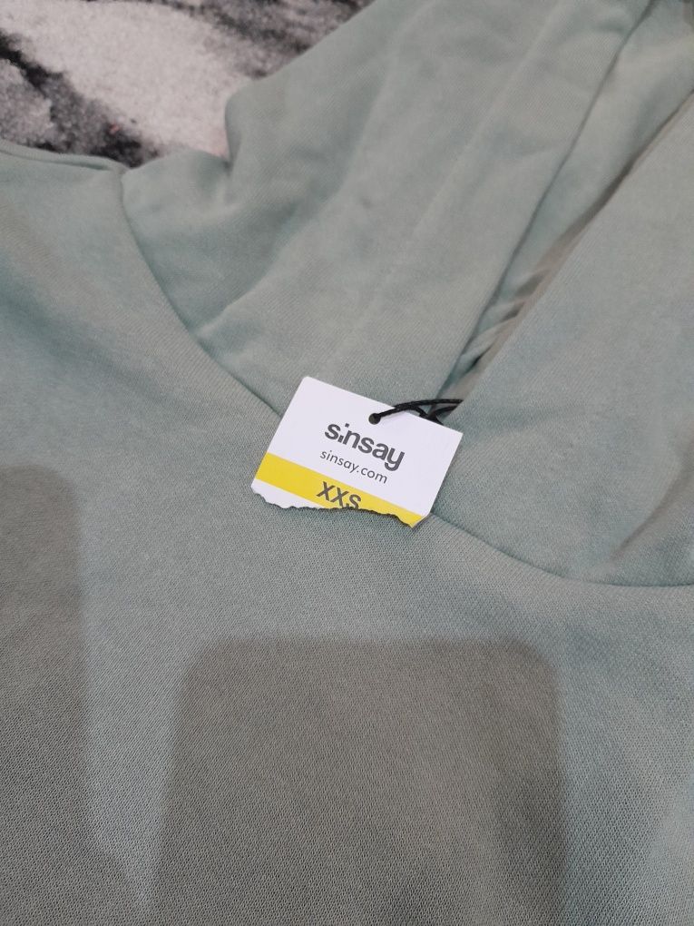 Zielona miętowa bluza z kapturem XXS