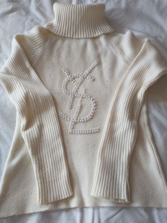 Жіночий теплий в'язаний светр