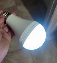LED Lamp 5 Watt з акумулятором E27