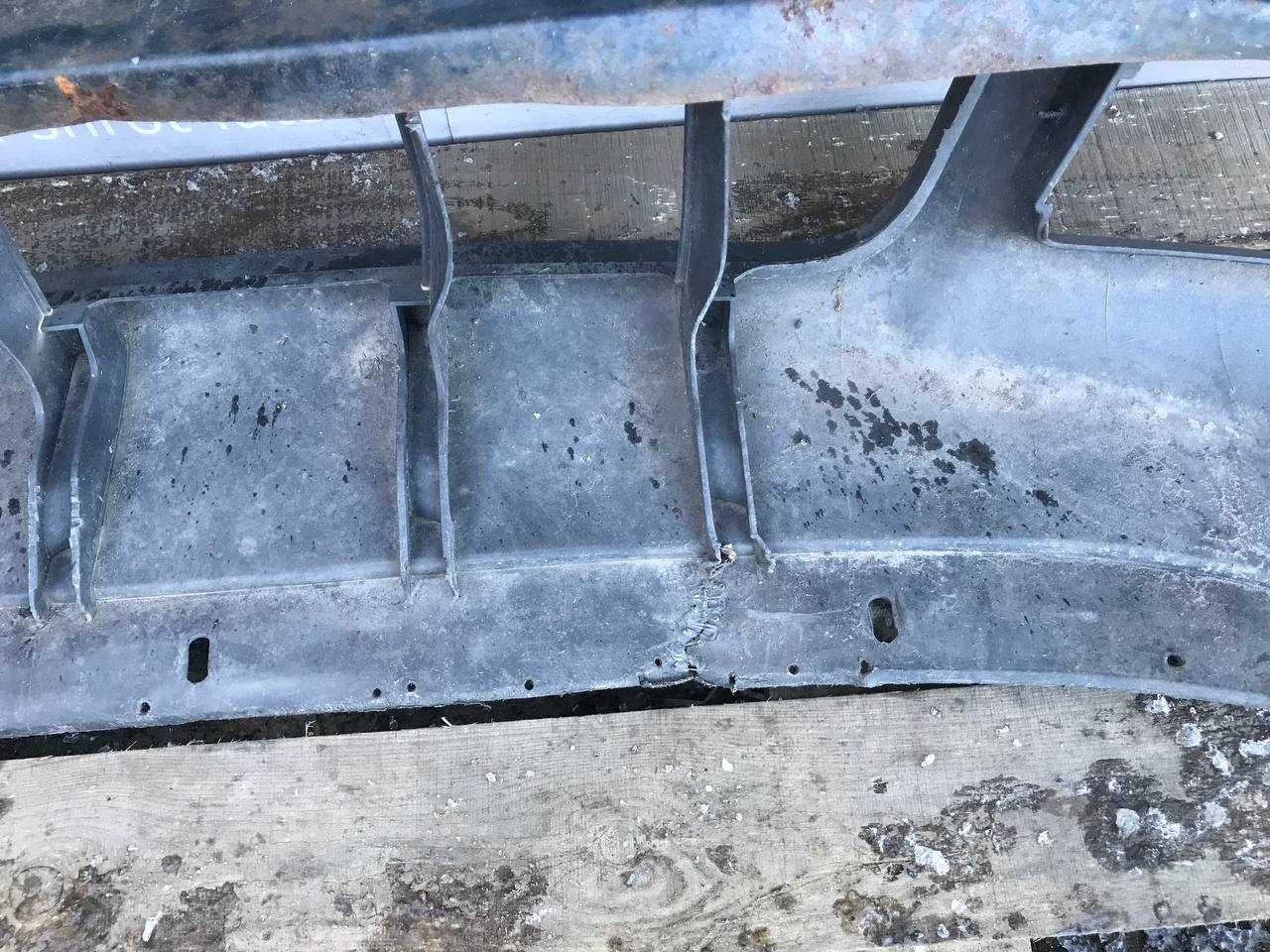 Передній бампер Audi A6 C5 А6 Ц5 4B0 2001-2005 рестайл