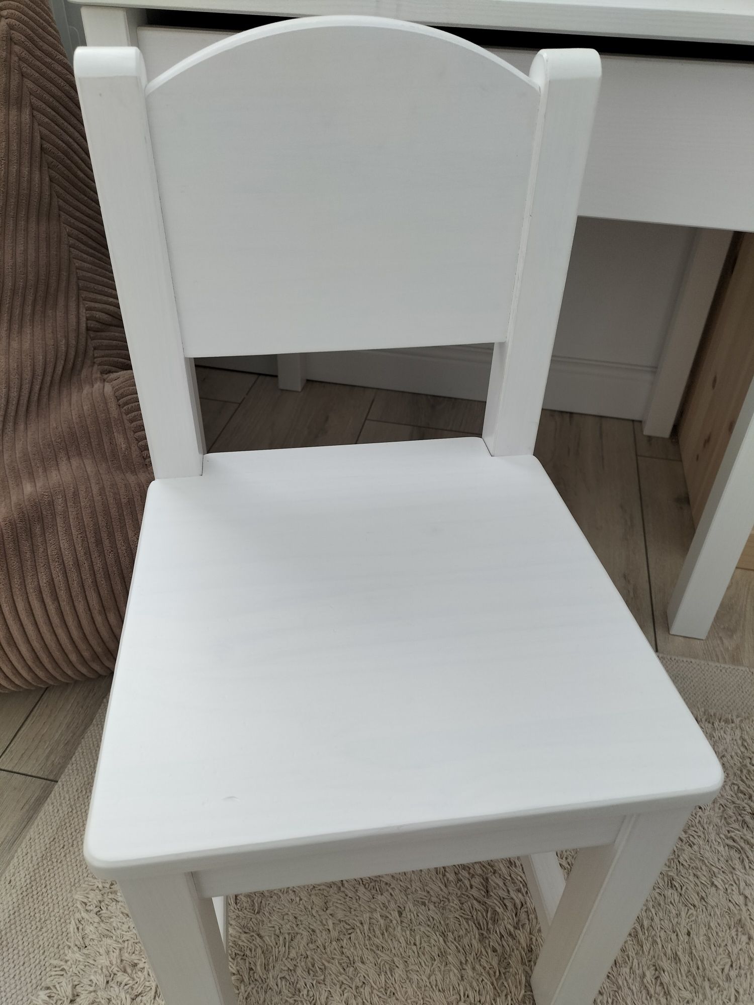 Stolik biurko krzesło Ikea SUNDVIK