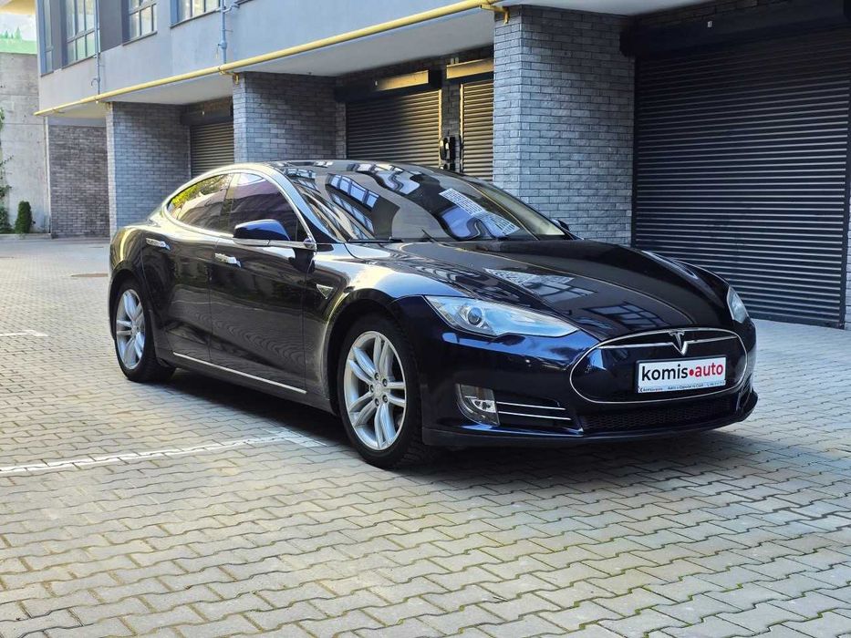 Продам  Tesla Model S 2014. Можна в розстрочку, під викуп.
