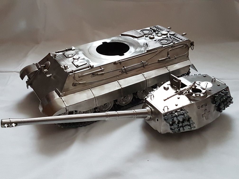 Prezent czołg Tygrys Królewski metaloplastyka