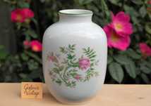 Wazon róże kwiaty porcelana Ćmielów vintage