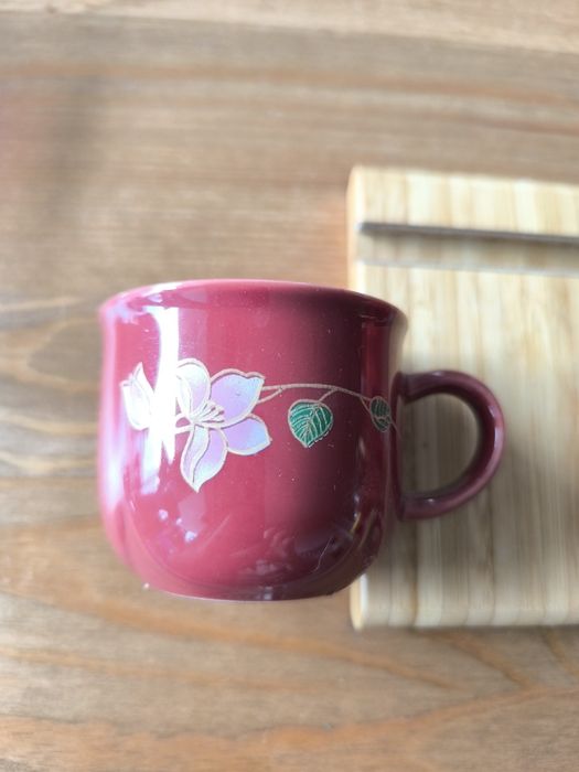 Mały kubeczek /filiżanka bez spodka ze darmo