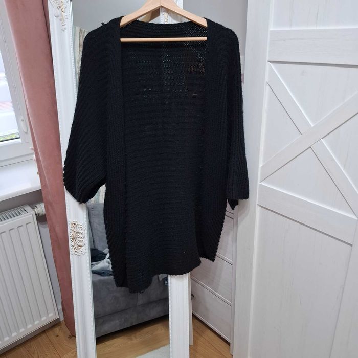 Wyprzedaż szafy kazdy sweter po 20zl