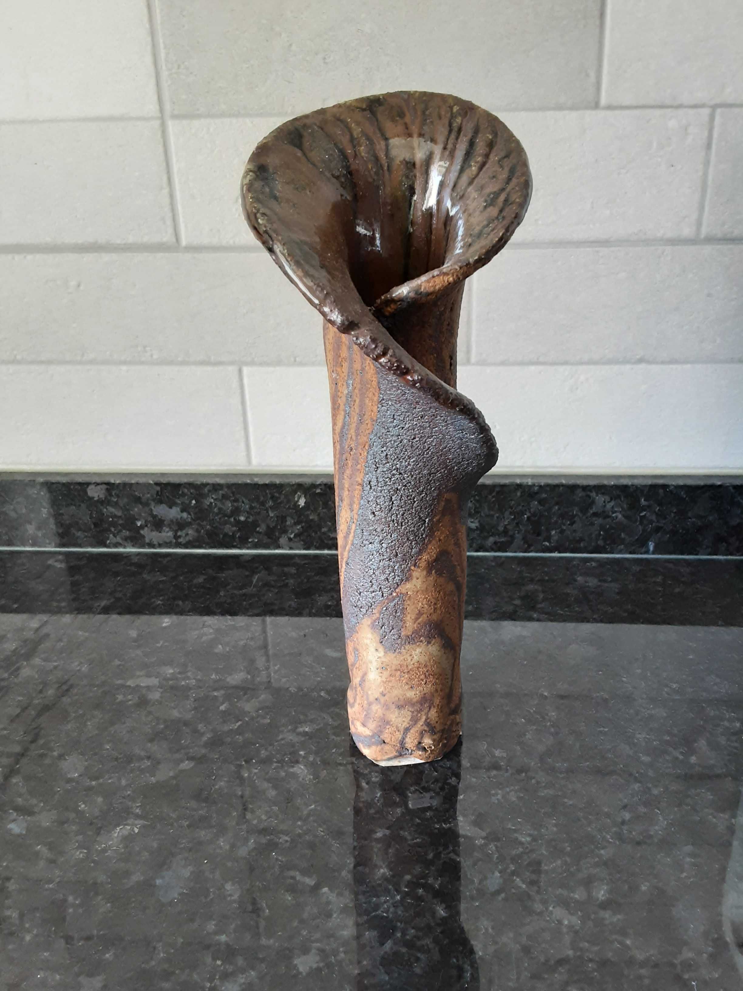 Vaso Castanho   .
