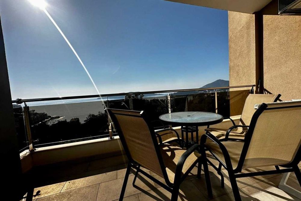 Апартаменты 1+1 с видом на море Будва Черногория