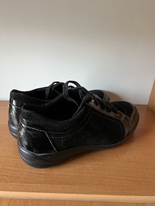 Жіночі туфлі на шнурках Semler, чорного кольору