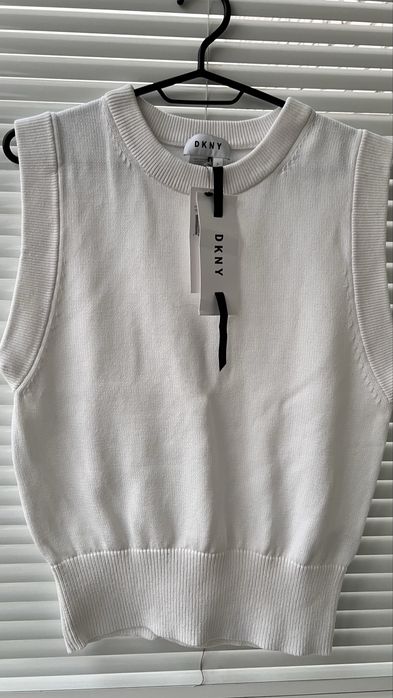 Жилетка вязаная DKNY