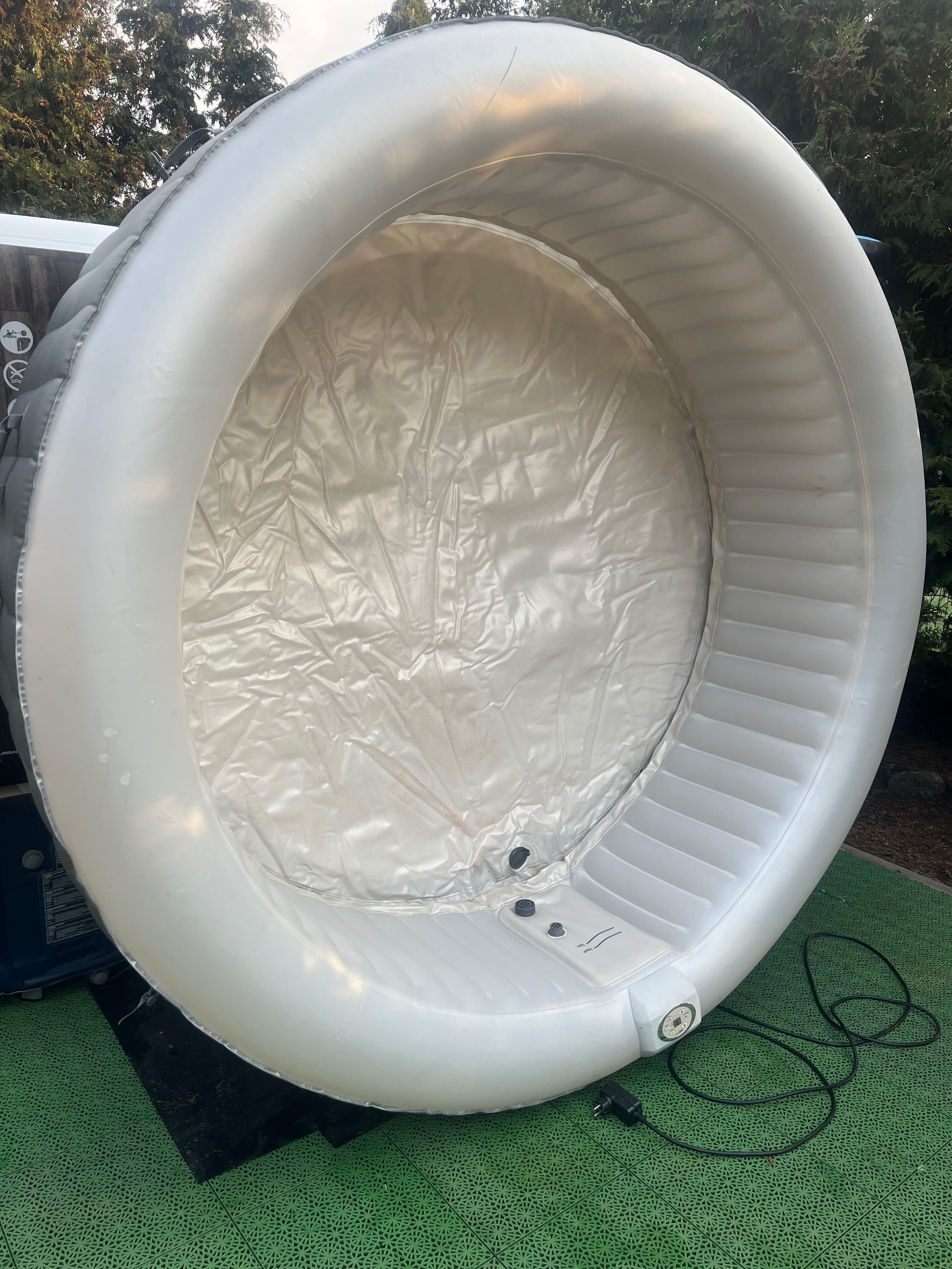 Basen z hydromasażem INFINITE Spa XTRA Okrągły  1413 L dla 8 OSÓB