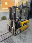 Empilhador elétrico Yale 1.6T