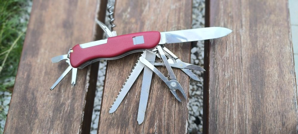 Scyzoryk Victorinox Work Champ + etui